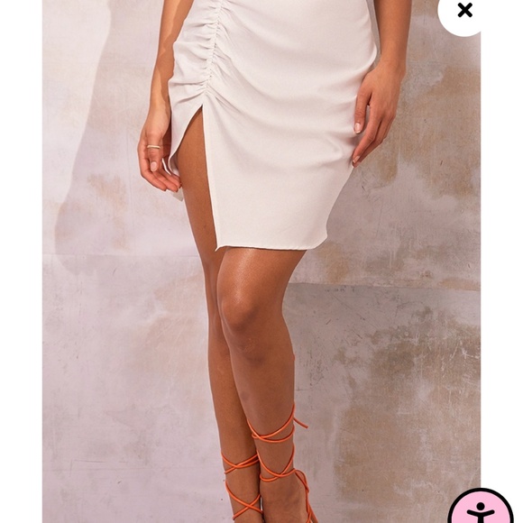 NWT Pretty Little Thing White Woven Set Size Small - Picture 3 of 7